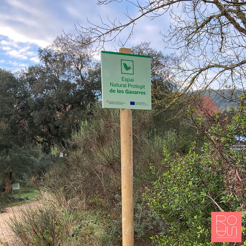 Cartell identificació dels espais naturals protegits